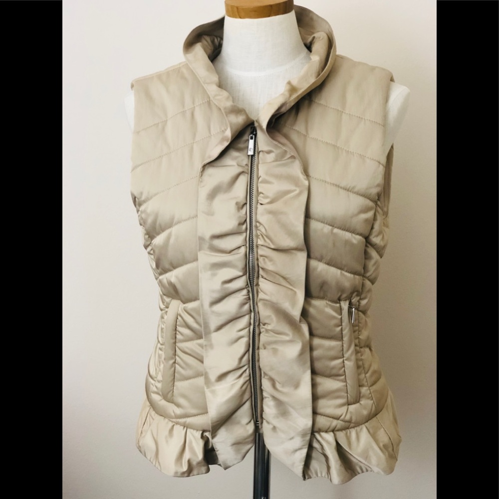 💃 💃 💃 White House Black Market WHBM vest